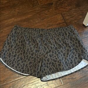 Old Navy active shorts